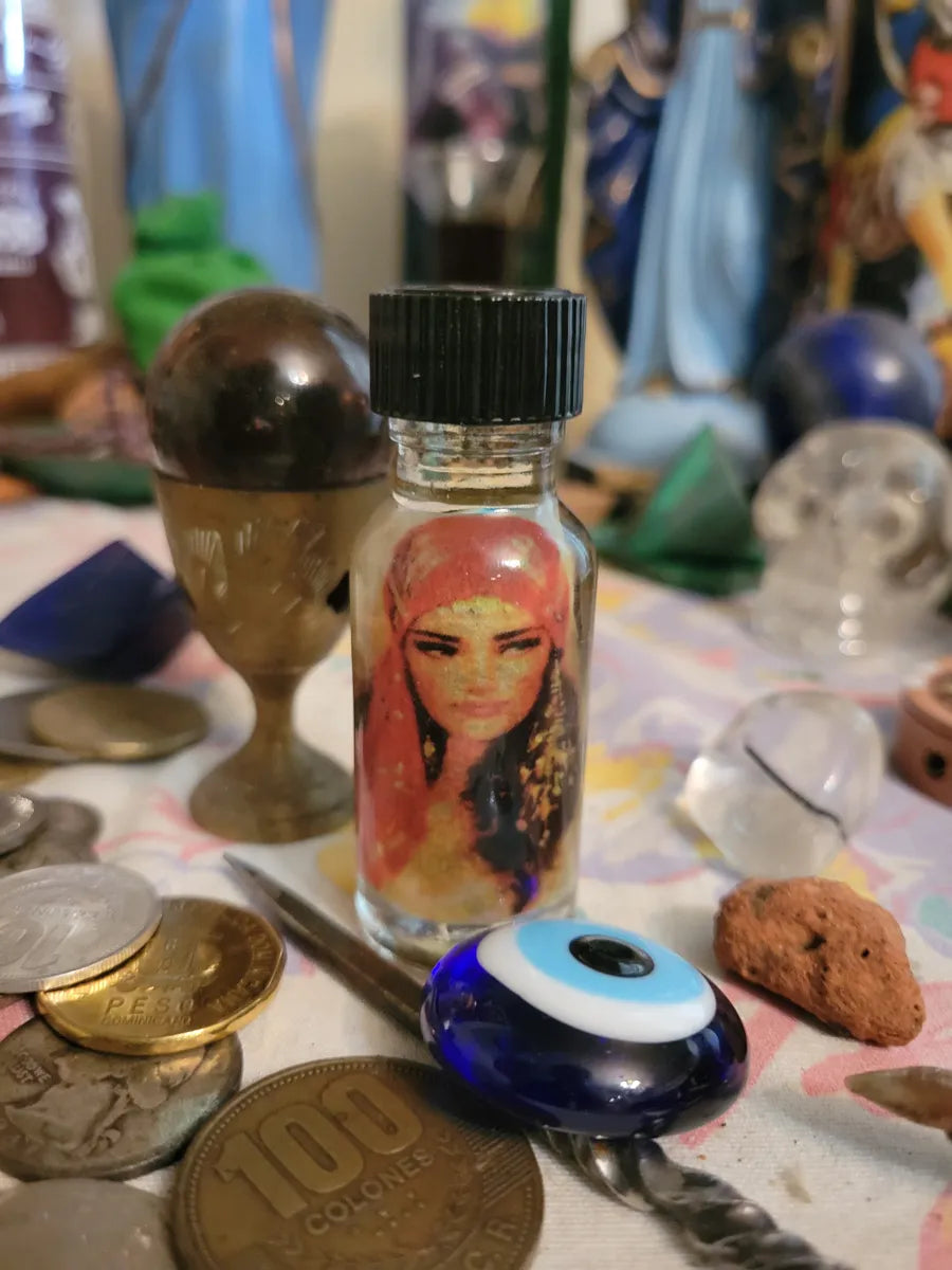 Tzigana Oil-Fast Luck, Draws Good Fortune, Boosts Spellwork